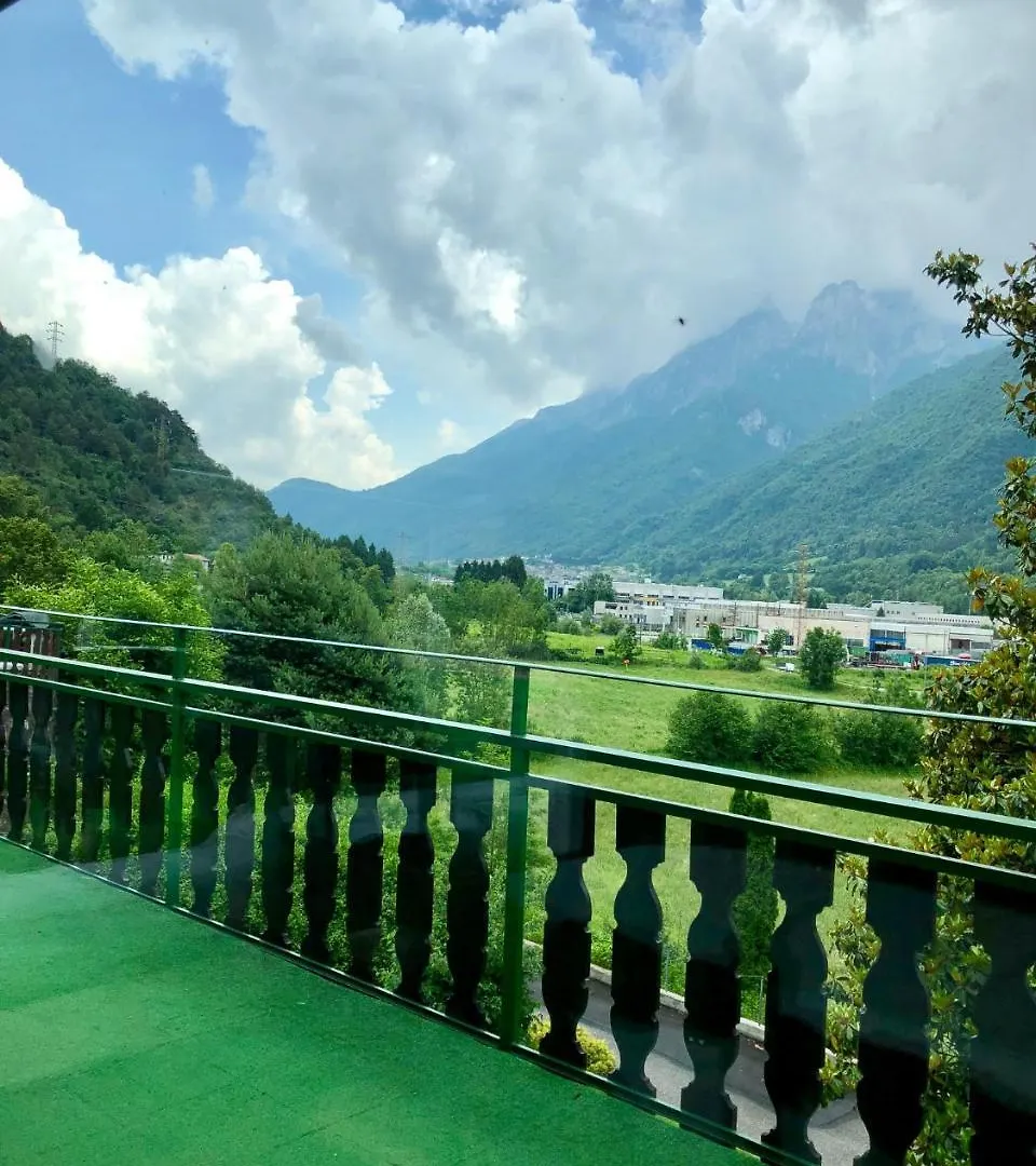 Le Rocce Rosse Aparthotel Taceno Italia